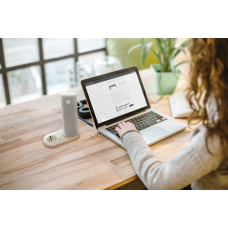 6_one_weiss_vde_disq_adobestock_187641659_1905458275