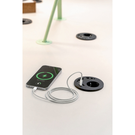 evoline_circle80_tisch_mit_6erauslass_1351227784